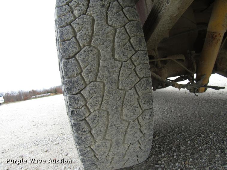 image for item DB2050 2002 GMC Sierra 2500HD pickup truck