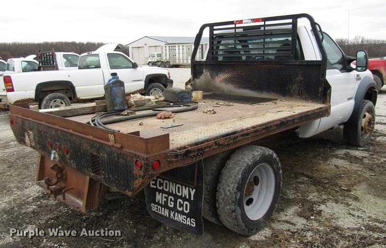image for item DB2051 2006 Ford F550 flatbed truck