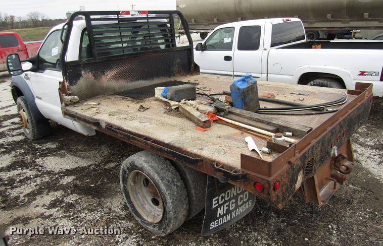 image for item DB2051 2006 Ford F550 flatbed truck
