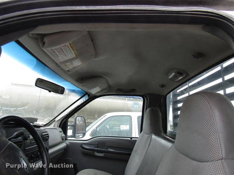 image for item DB2051 2006 Ford F550 flatbed truck