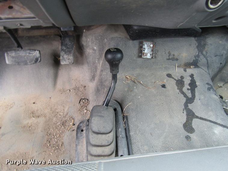 image for item DB2051 2006 Ford F550 flatbed truck