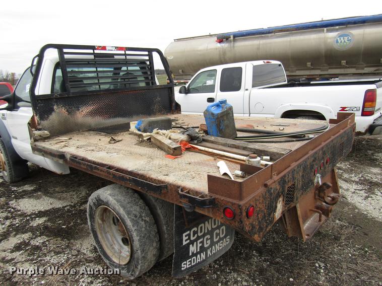 image for item DB2051 2006 Ford F550 flatbed truck