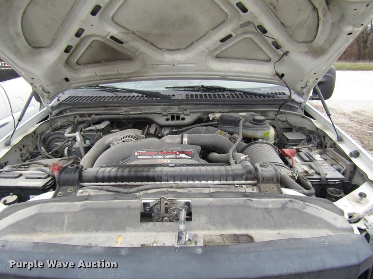 image for item DB2051 2006 Ford F550 flatbed truck