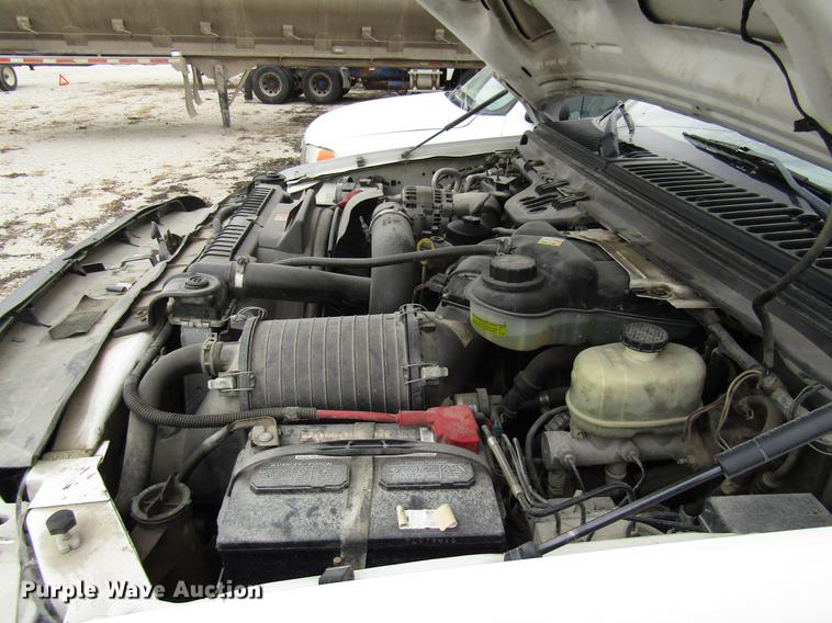 image for item DB2051 2006 Ford F550 flatbed truck