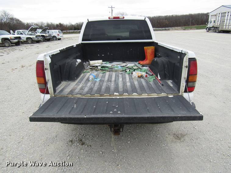 image for item DB2052 2006 GMC Sierra 1500 Ext. Cab pickup truck