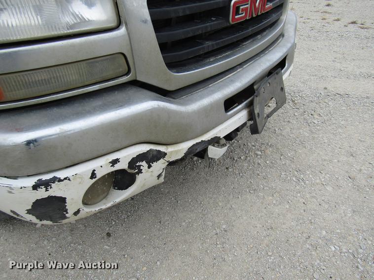 image for item DB2052 2006 GMC Sierra 1500 Ext. Cab pickup truck