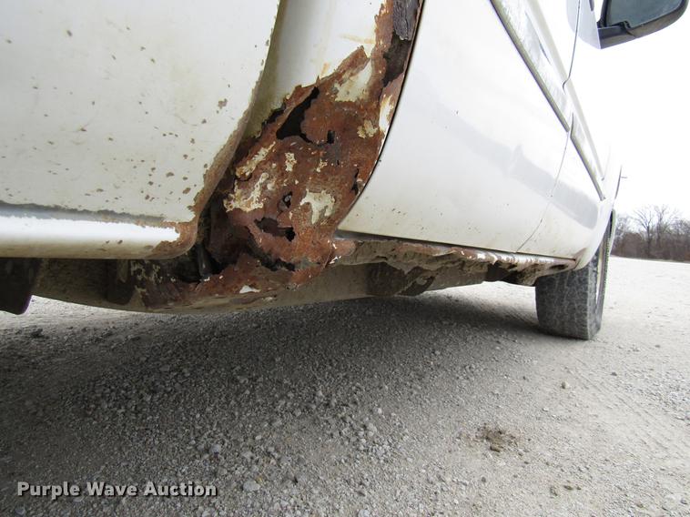 image for item DB2052 2006 GMC Sierra 1500 Ext. Cab pickup truck