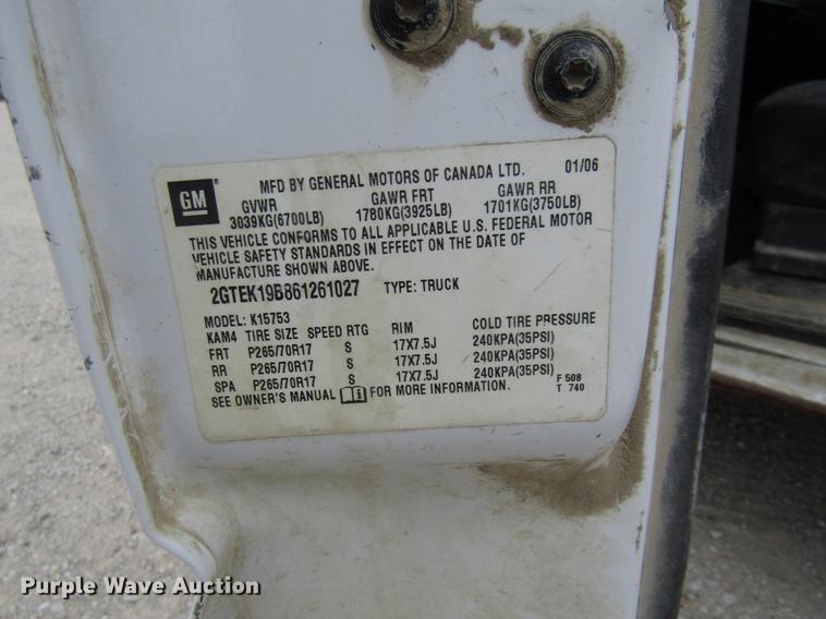 image for item DB2052 2006 GMC Sierra 1500 Ext. Cab pickup truck