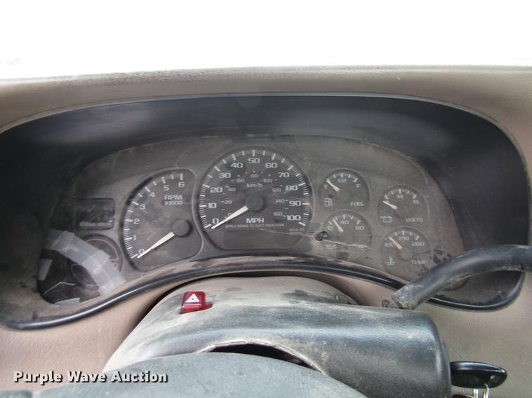 image for item DB2054 2002 GMC Sierra 2500HD pickup truck