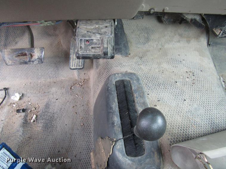 image for item DB2054 2002 GMC Sierra 2500HD pickup truck