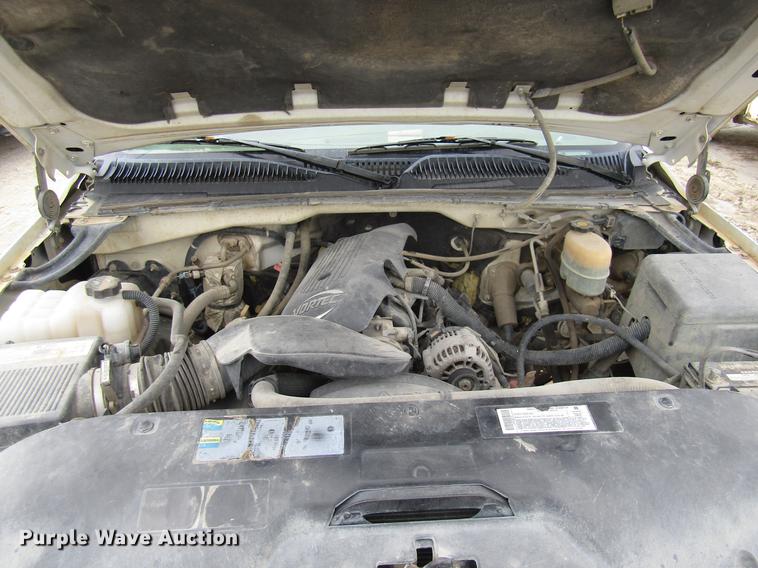 image for item DB2054 2002 GMC Sierra 2500HD pickup truck