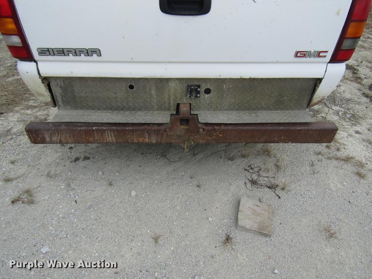 image for item DB2054 2002 GMC Sierra 2500HD pickup truck