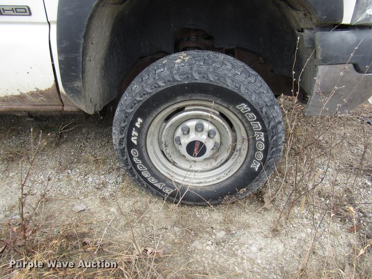 image for item DB2054 2002 GMC Sierra 2500HD pickup truck