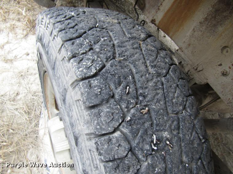 image for item DB2054 2002 GMC Sierra 2500HD pickup truck