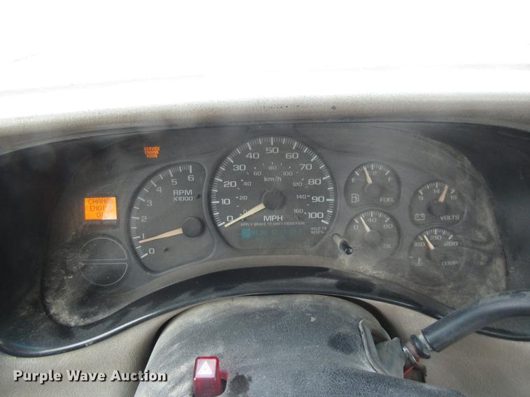 image for item DB2055 2002 GMC Sierra 2500HD pickup truck