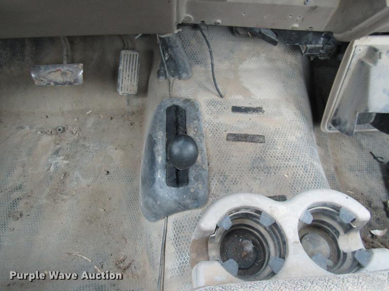 image for item DB2055 2002 GMC Sierra 2500HD pickup truck