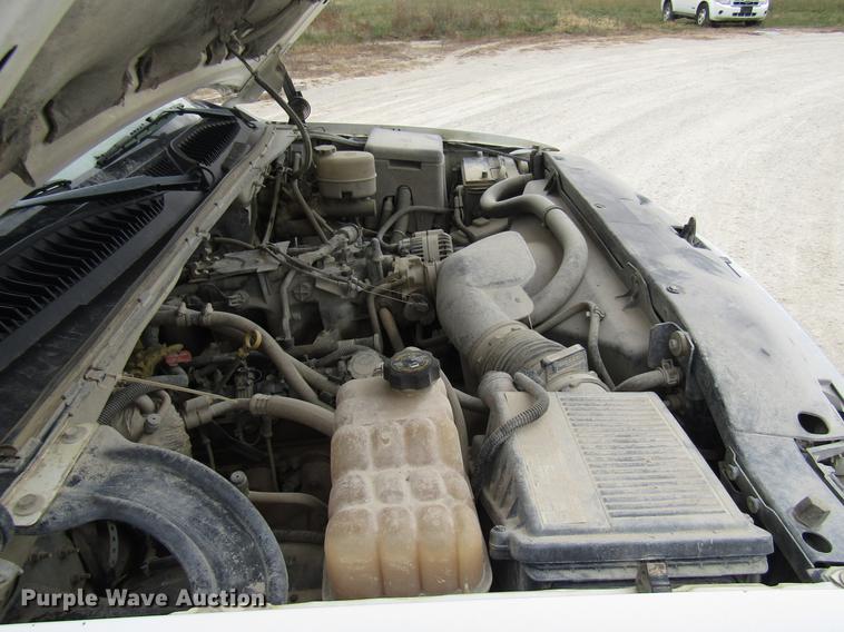 image for item DB2055 2002 GMC Sierra 2500HD pickup truck