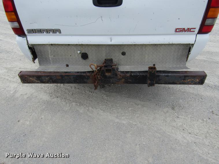 image for item DB2055 2002 GMC Sierra 2500HD pickup truck