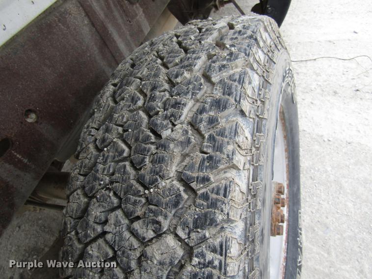 image for item DB2055 2002 GMC Sierra 2500HD pickup truck