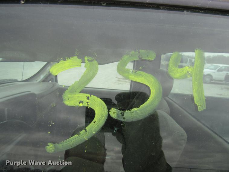 image for item DB2055 2002 GMC Sierra 2500HD pickup truck