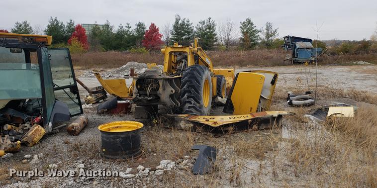 image for item DB9436 2004 John Deere 310SG backhoe