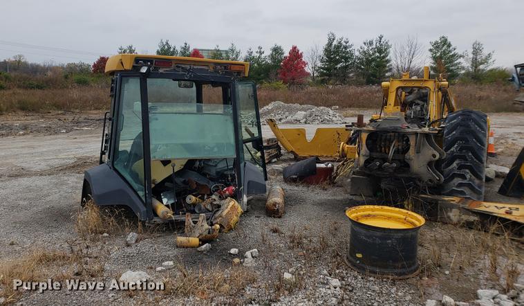 image for item DB9436 2004 John Deere 310SG backhoe