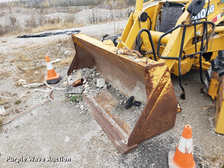 image for item DB9436 2004 John Deere 310SG backhoe