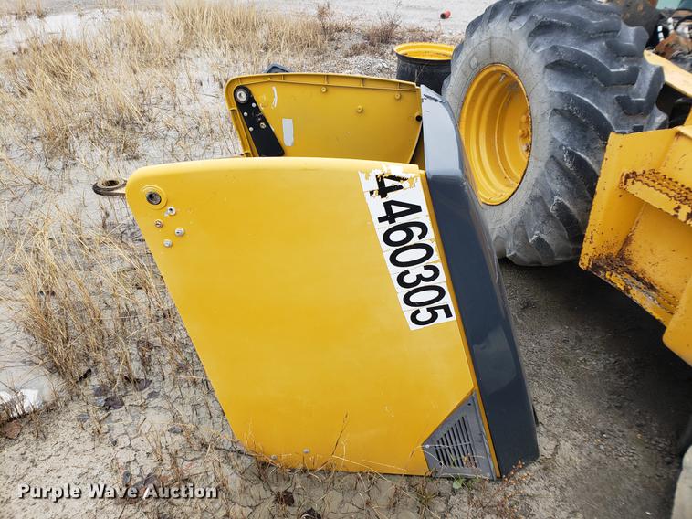image for item DB9436 2004 John Deere 310SG backhoe