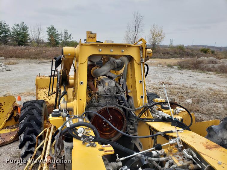 image for item DB9436 2004 John Deere 310SG backhoe