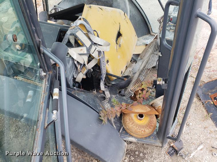 image for item DB9436 2004 John Deere 310SG backhoe