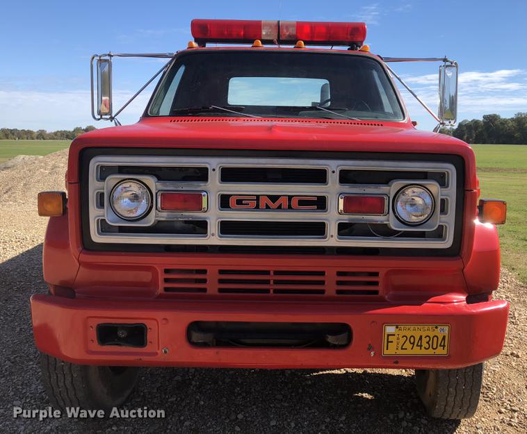 image for item DC0156 1986 GMC C6000 service truck