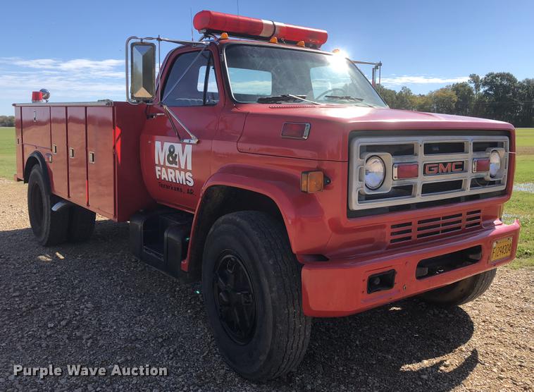 image for item DC0156 1986 GMC C6000 service truck
