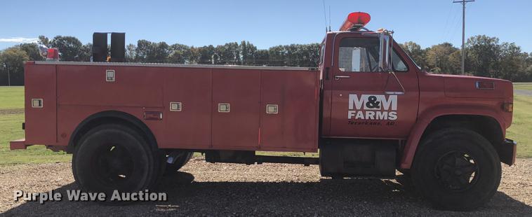 image for item DC0156 1986 GMC C6000 service truck