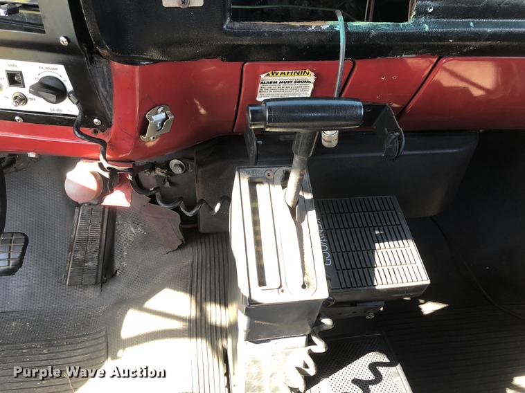 image for item DC0156 1986 GMC C6000 service truck