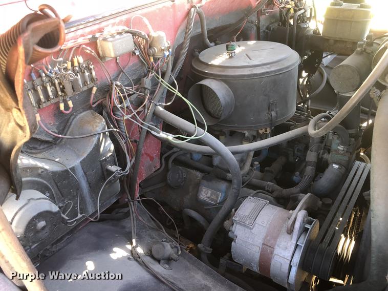 image for item DC0156 1986 GMC C6000 service truck