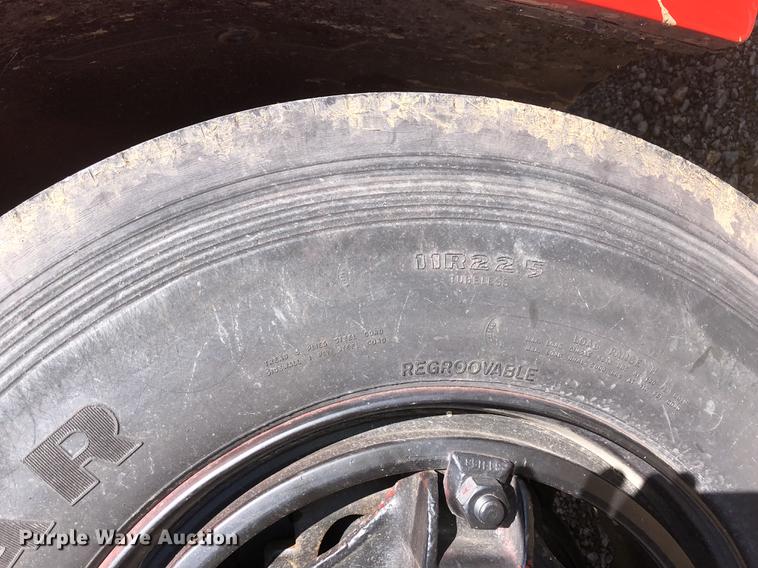 image for item DC0156 1986 GMC C6000 service truck