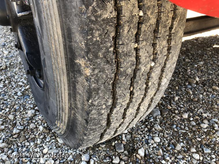 image for item DC0156 1986 GMC C6000 service truck