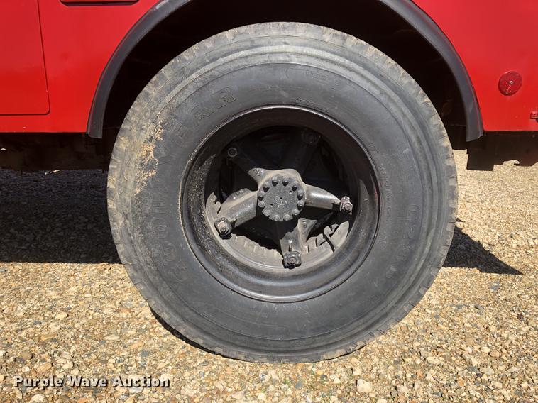 image for item DC0156 1986 GMC C6000 service truck