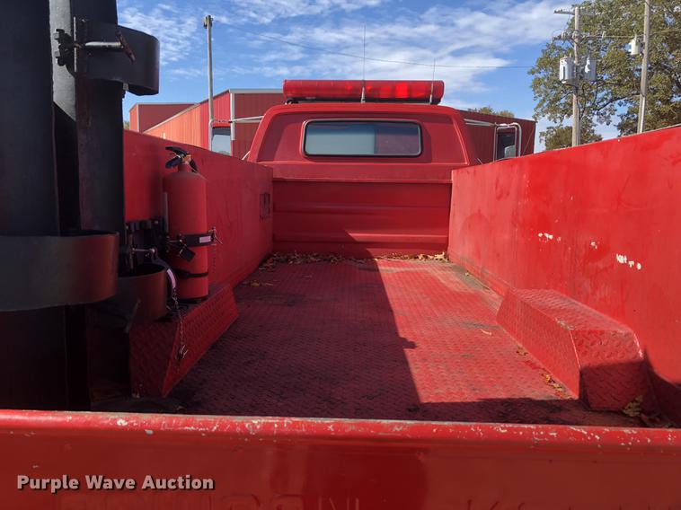 image for item DC0156 1986 GMC C6000 service truck