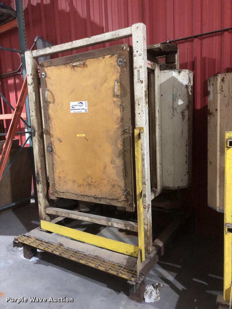 image for item DC0165 Great Western Tru-Balance sifter