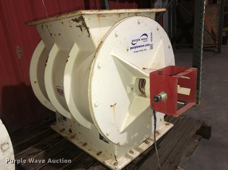 image for item DC0166 Mack MD400 air lock