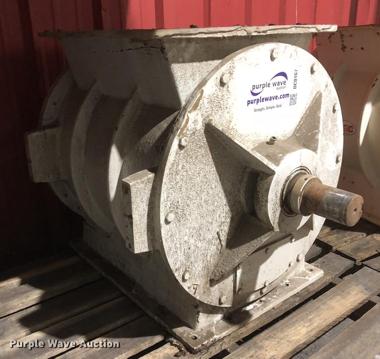 image for item DC0167 Mack MD400 air lock