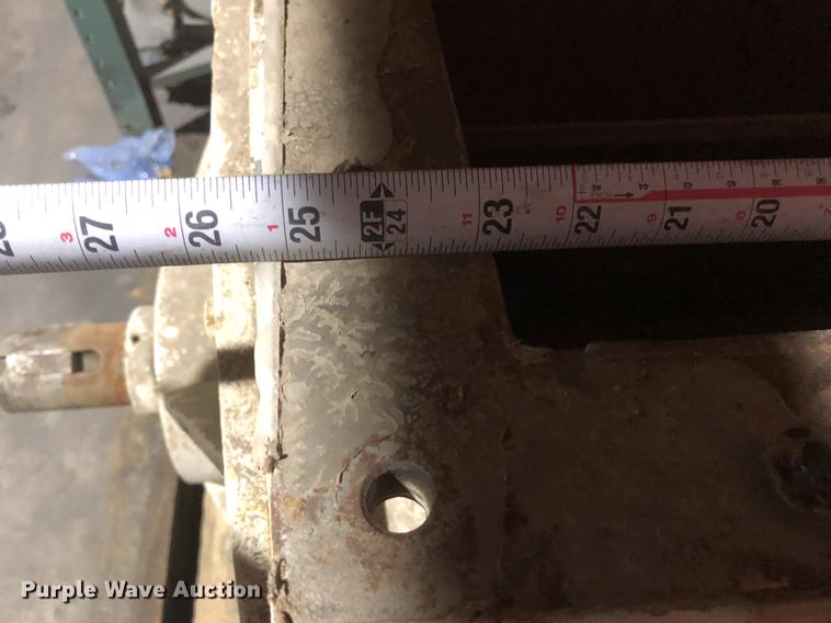 image for item DC0167 Mack MD400 air lock