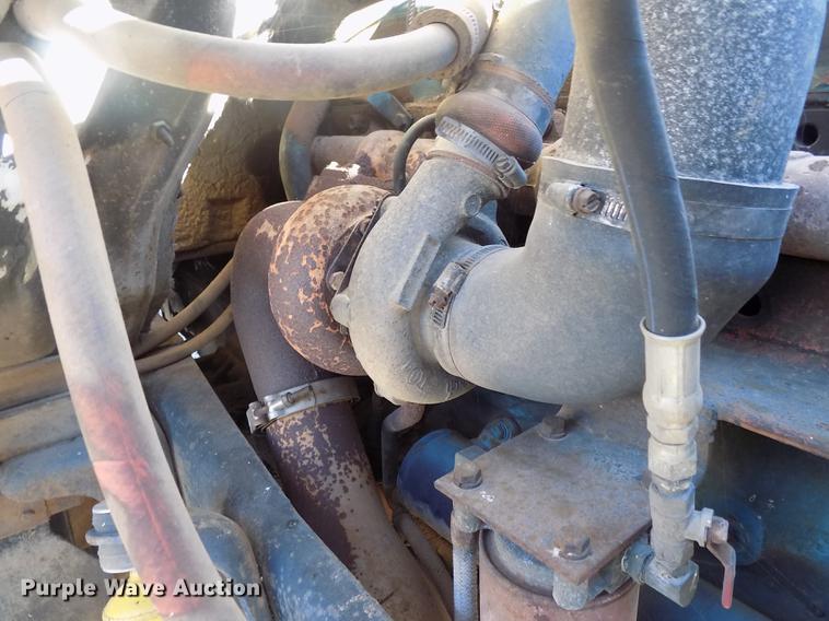 image for item DD3517 1980 International 1854 rollback truck