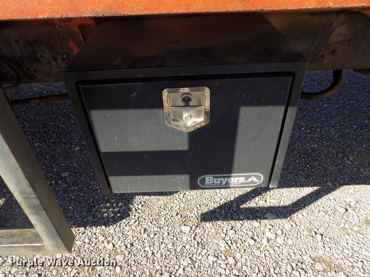 image for item DD3517 1980 International 1854 rollback truck