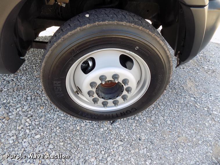 image for item DD3526 2017 Dodge Ram 5500 Crew Cab flatbed truck