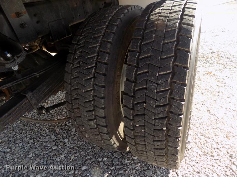 image for item DD3526 2017 Dodge Ram 5500 Crew Cab flatbed truck