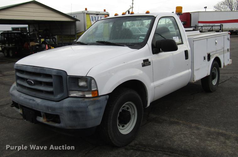 image for item DD3805 2003 Ford F250 Super Duty utility bed pickup truck