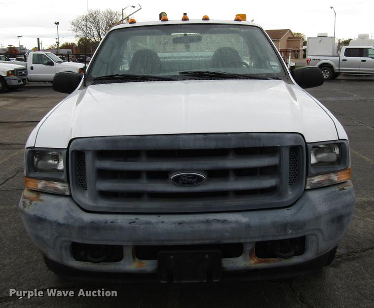 image for item DD3805 2003 Ford F250 Super Duty utility bed pickup truck