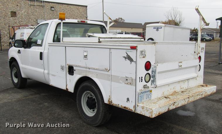 image for item DD3805 2003 Ford F250 Super Duty utility bed pickup truck